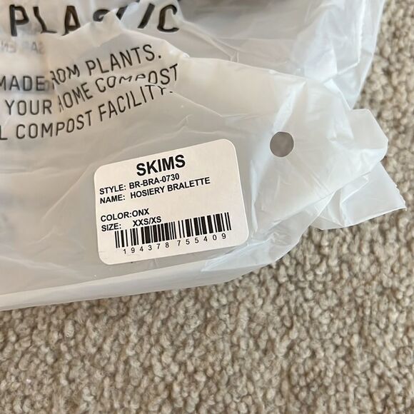 NWT Skims Hosery Bra   - Picture 3 of 3